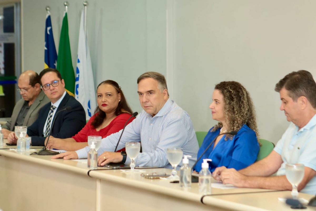 Corte nos custos da Comurg é prioridade absoluta, afirma Mabel